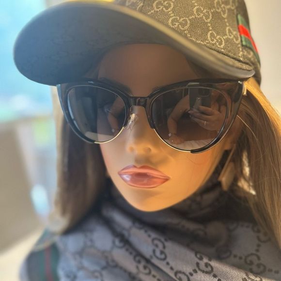 MOSCHINO Sunglasses  - Picture 7 of 9